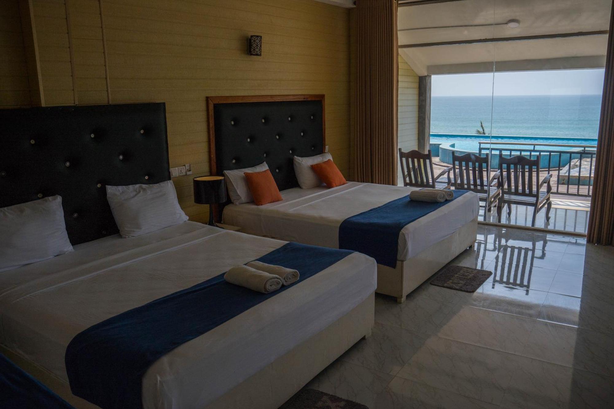 One World Mirissa Hotel Exterior photo