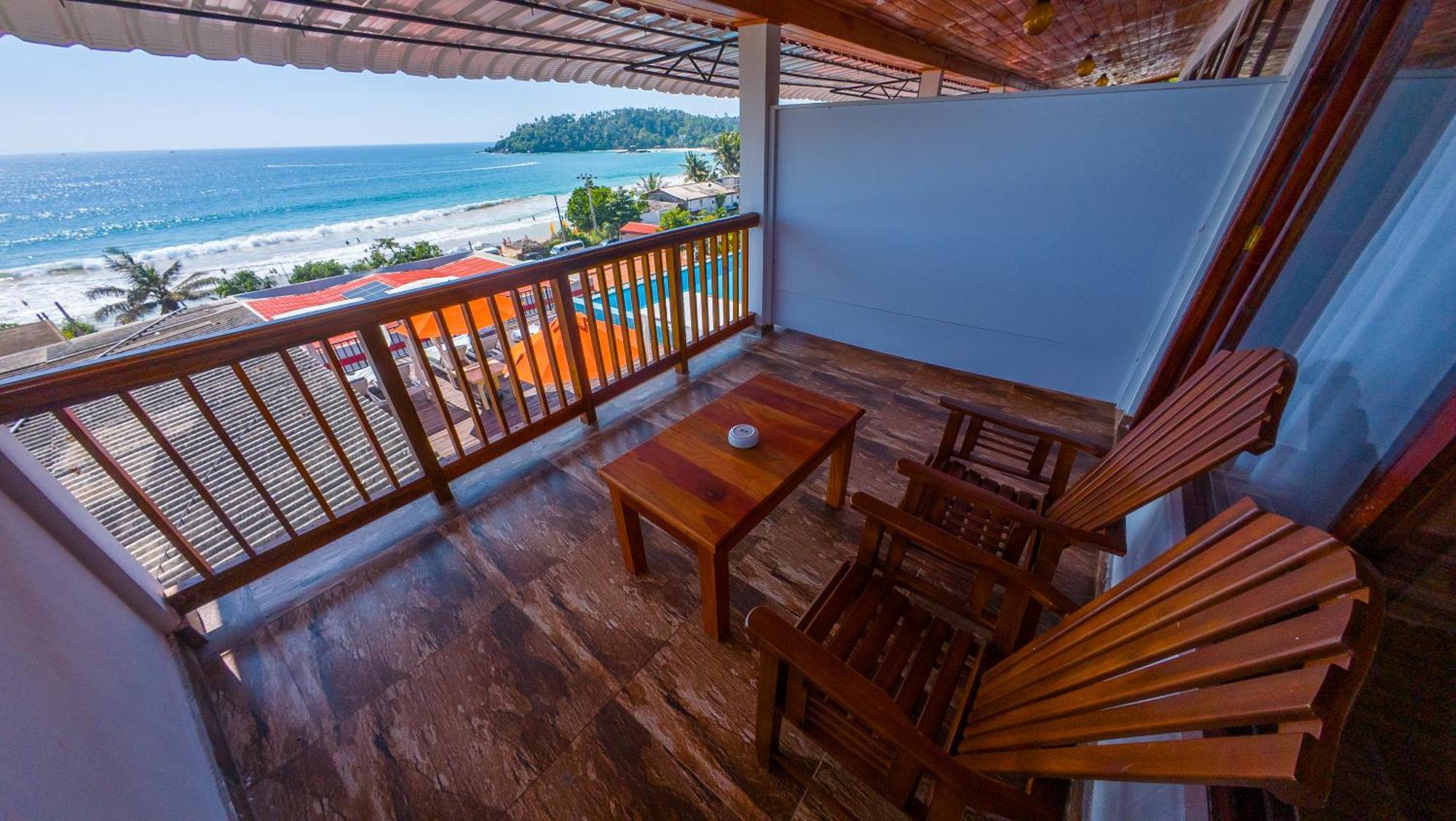 One World Mirissa Hotel Exterior photo